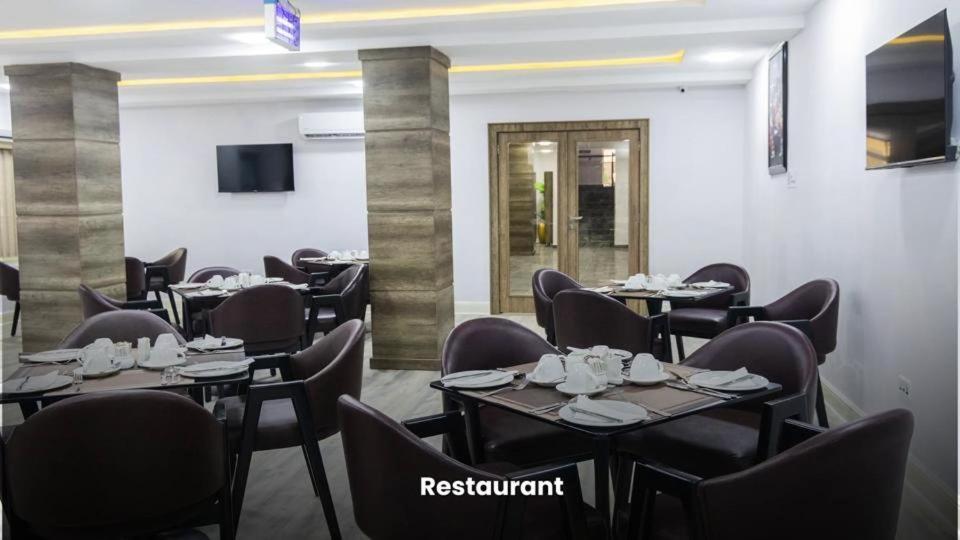 Crownsville Hotel - Airport Road Port Harcourt Exterior foto